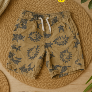 short garçon kiabi – marron à motifs bleus